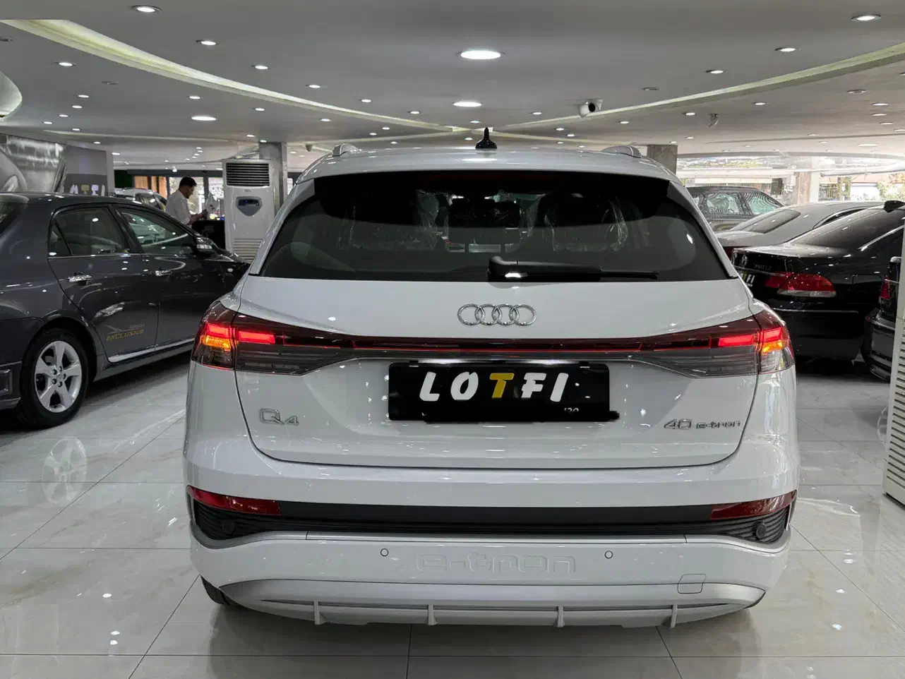 آئودی Q4|خودرو سواری و وانت|تهران, عباس‌آباد|دیوار