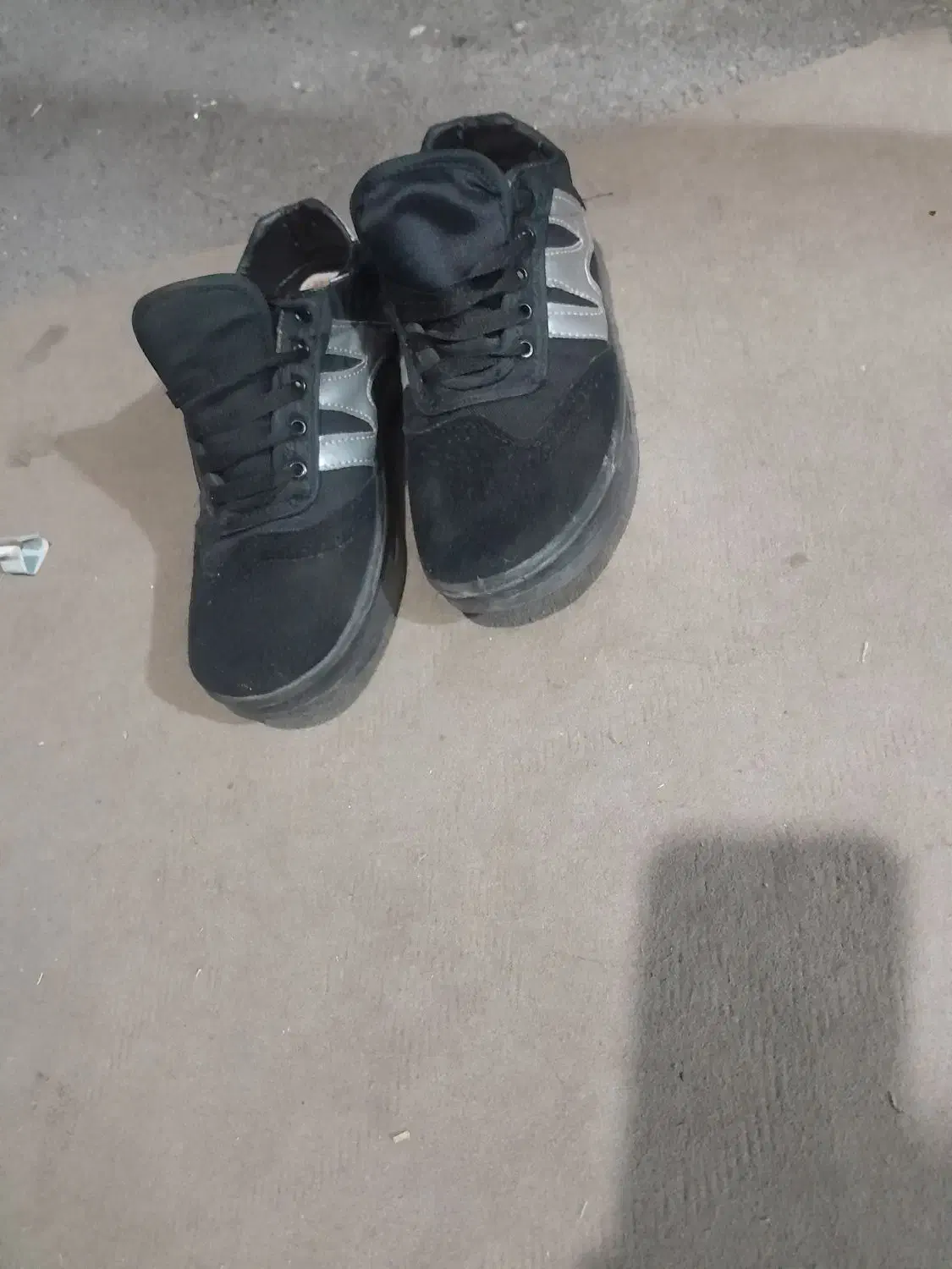 سالم|کیف، کفش، کمربند|رباط‌کریم, الارد|دیوار