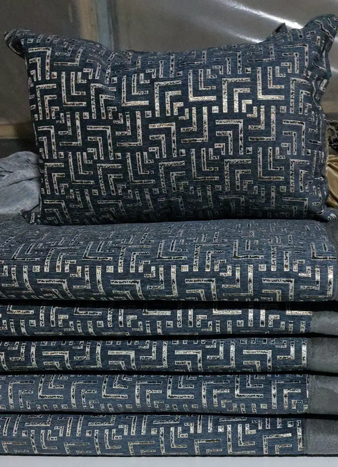 دشک و بالشت|رختخواب، بالش، پتو|شهرکرد, |دیوار