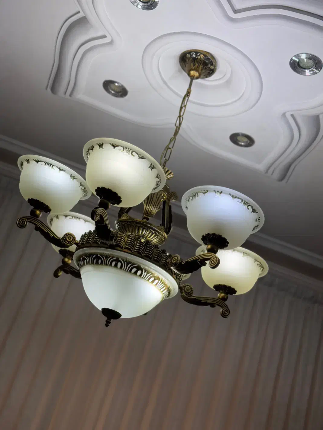 لوستر|لوستر و چراغ آویز|خوی, |دیوار