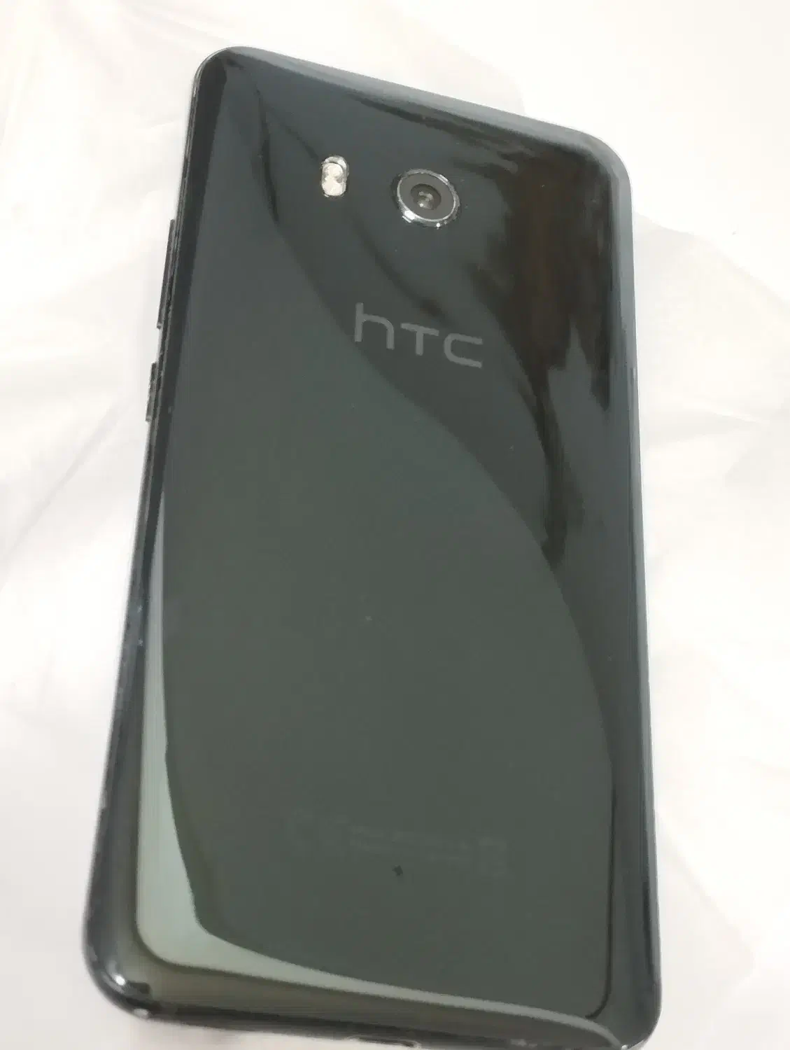 HTC U11 تک و بدون مشابه|موبایل|تهران, جمهوری|دیوار