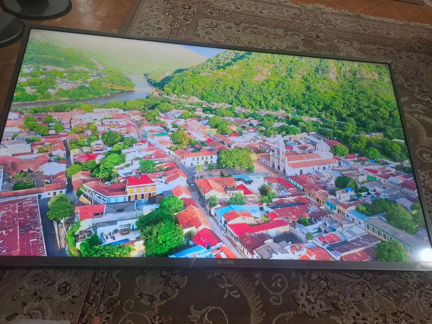 تلوزیون 50 اکبند اسمارت قیمت پایین|تلویزیون و پروژکتور|فردیس, شهرک ۱۱۰|دیوار