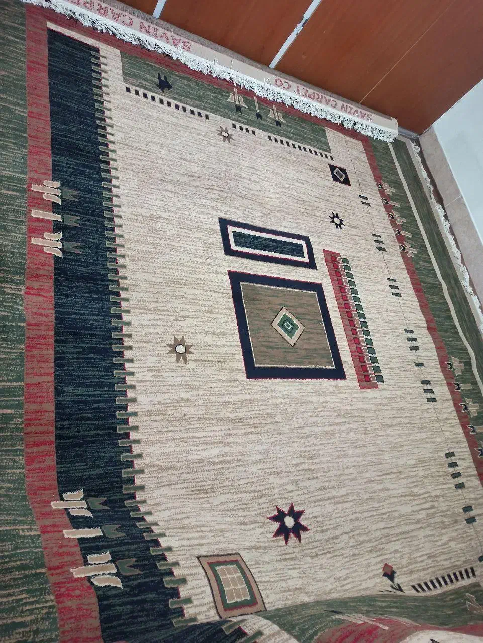 فرش ساوین|فرش|شیراز, فرگاز|دیوار