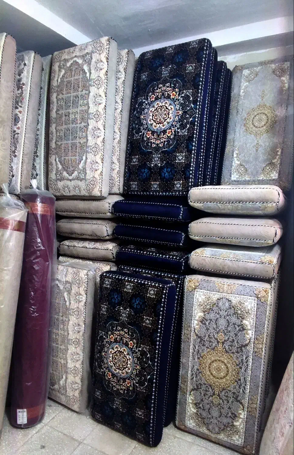 طرح سهیل|پشتی|قم, چهل درخت‎|دیوار