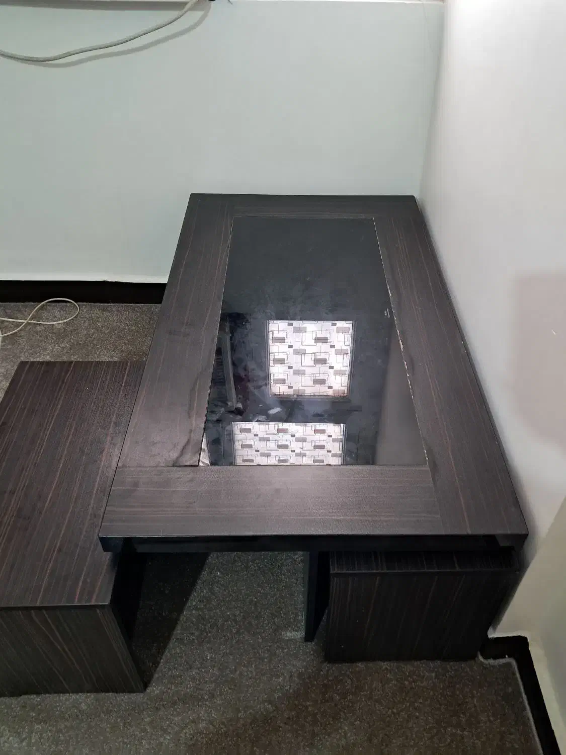 میز وسط چوبی به همراه چها گل میز|مبلمان خانگی و میز عسلی|شوشتر, |دیوار