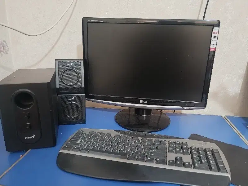 کامپیوتر وکالای دیجیتال|میز تحریر و کامپیوتر|ارومیه, |دیوار