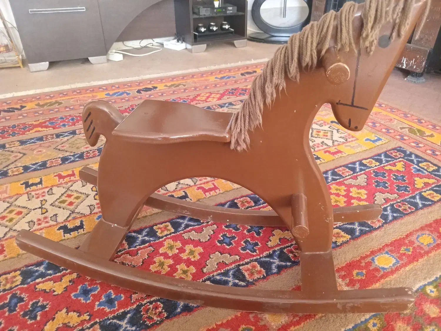 اسب چوبی|اسباببازی بچه|سبزوار, قصبه غربی|دیوار