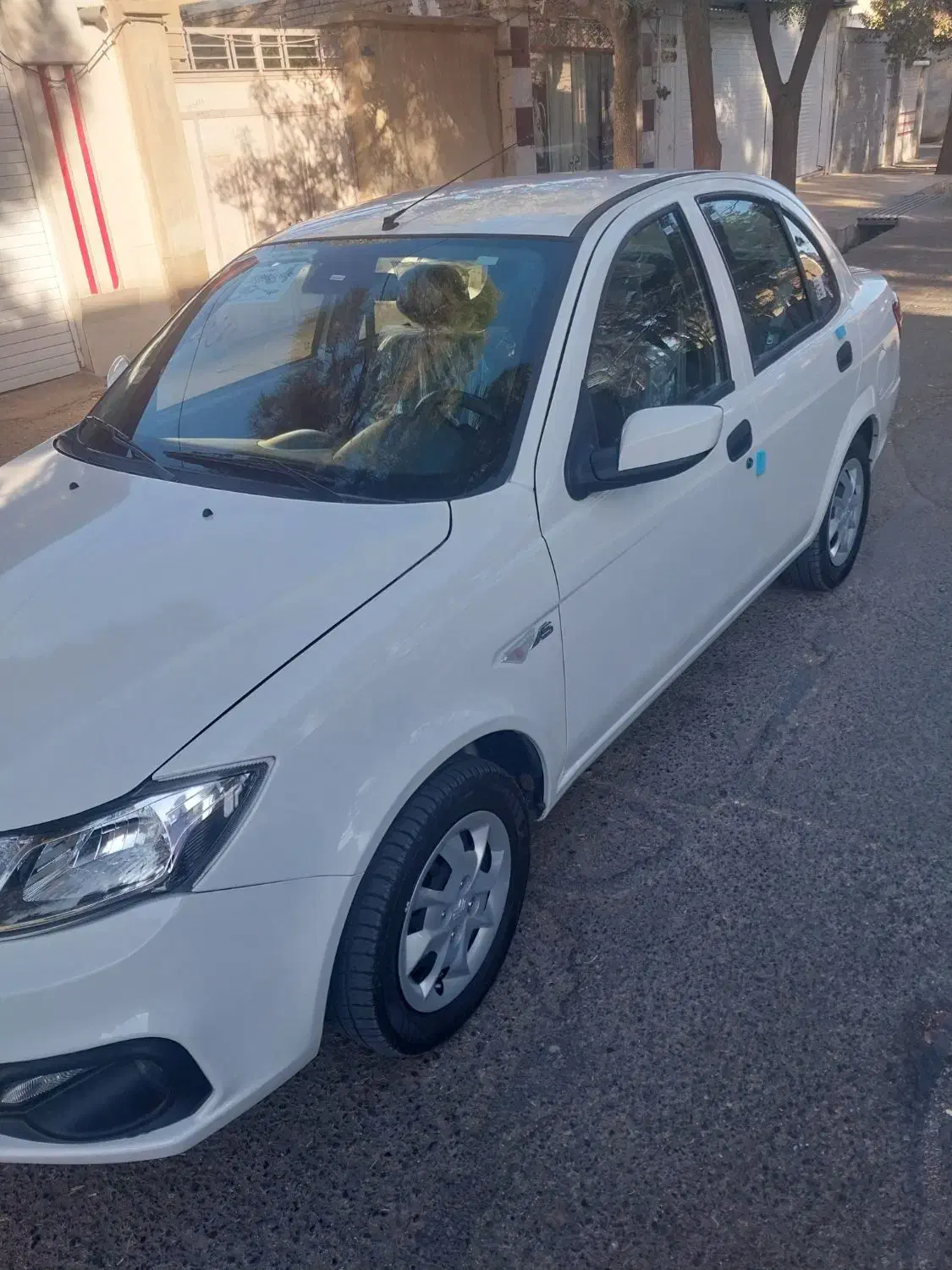 ساینا ۱۴۰۴ بدون نقطه مشابه صفر|خودرو سواری و وانت|سبزوار, پاسداران|دیوار