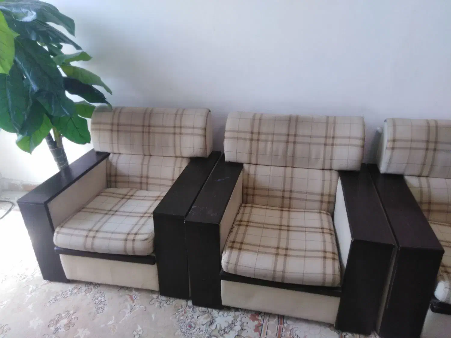 وسایل منزل،مبل 8 نفره، میز نهارخوری،میز وسط،تستر|مبلمان خانگی و میز عسلی|شیراز, شیشهگری|دیوار