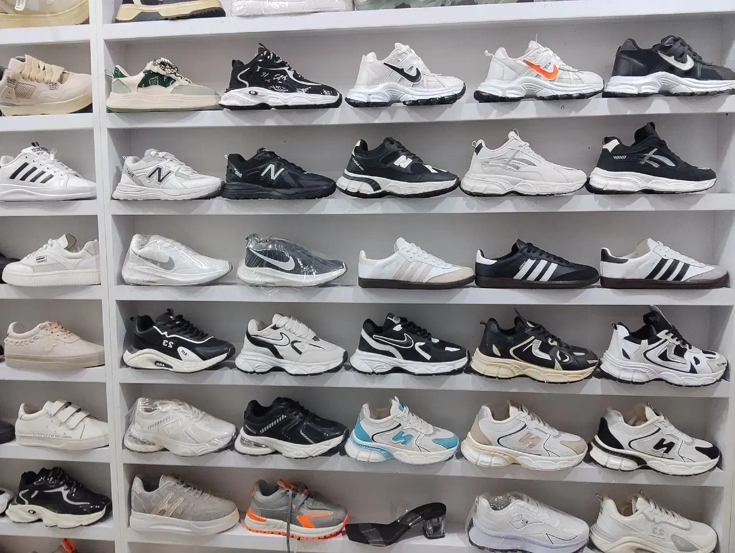 کفش حراج|حراج|سبزوار, بیهق شرقی|دیوار