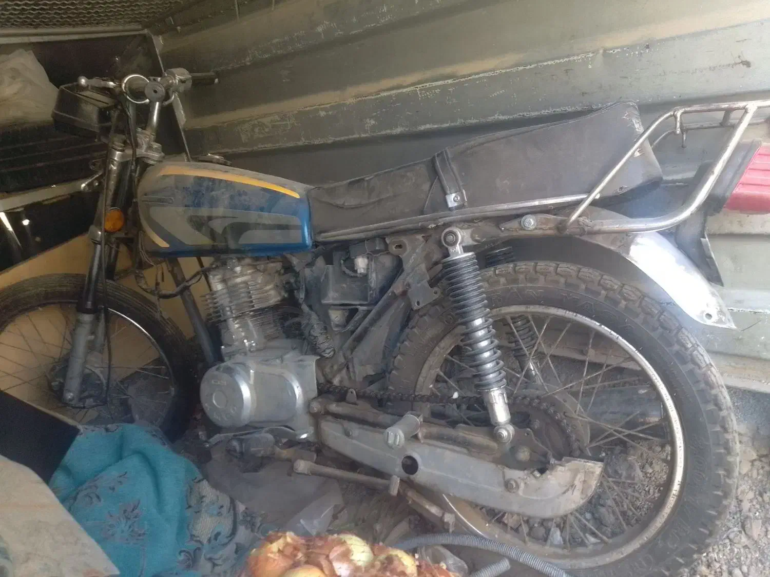 موتور هندا مزایده ای مدل۸۱|موتورسیکلت|بهارستان, |دیوار