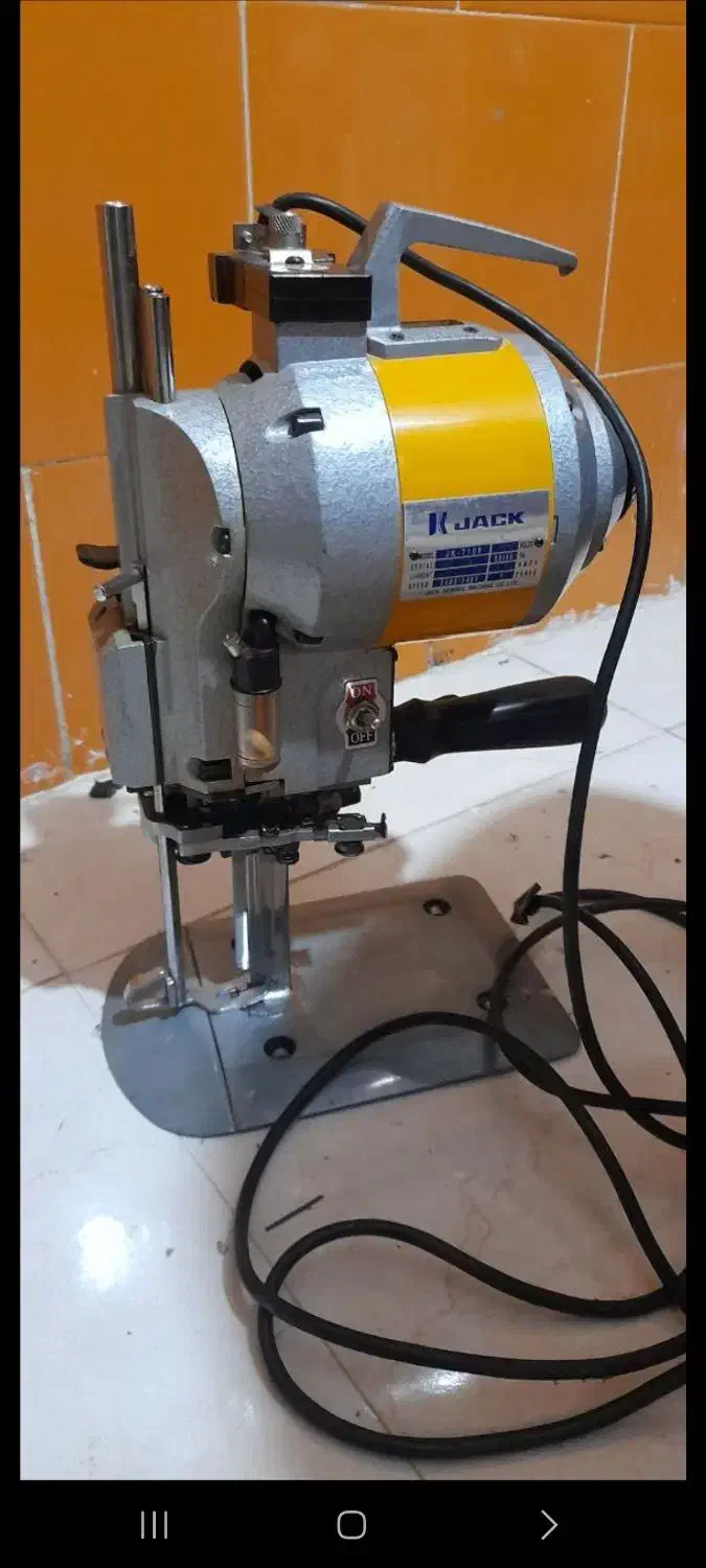 قیچی برقی|چرخ خیاطی و ریسندگی|ایلام, |دیوار