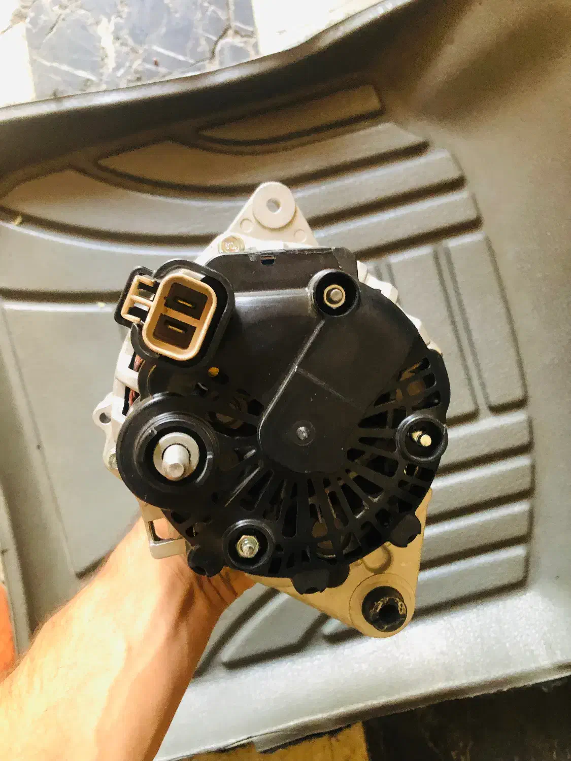 دینام هیوندا ورنا|قطعات یدکی و لوازم جانبی|کرج, عظیمیه|دیوار