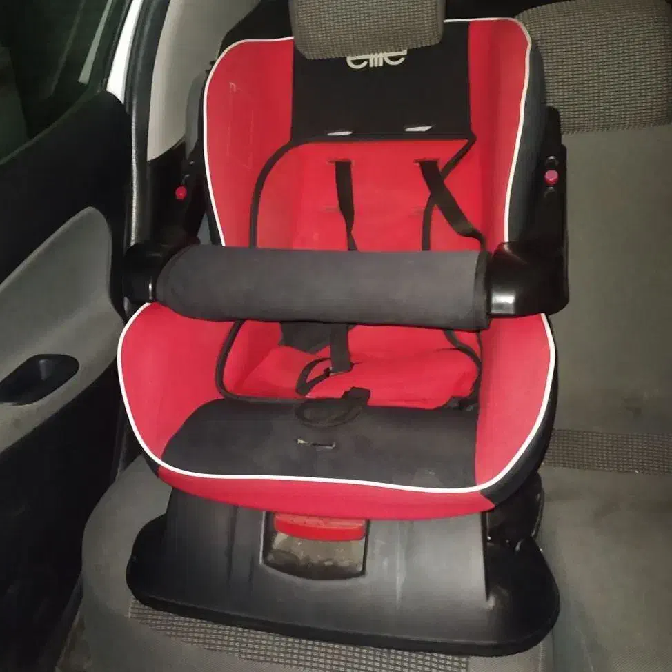 صندلی خودرو کودک دلیجان|تخت و صندلی بچه|تاکستان, |دیوار