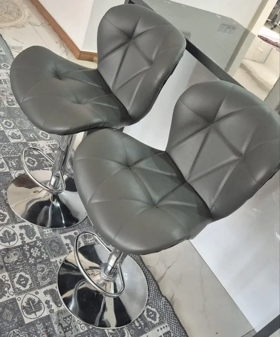 صندلی کانتیر تمیز و سالم|میز و صندلی غذاخوری|اسلامشهر, شهرک محمدیه|دیوار