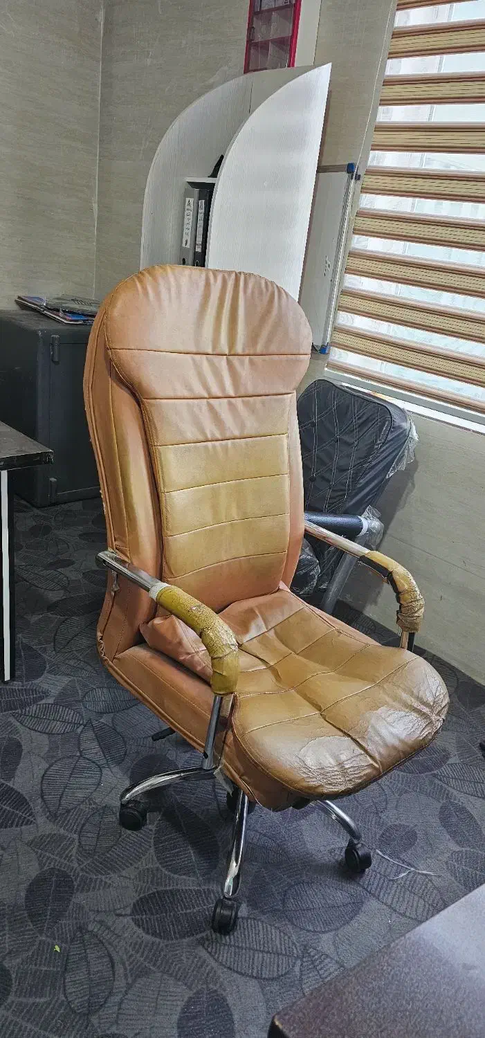 میز و صندلی دفتری نو|مبلمان اداری|کهریزک, |دیوار