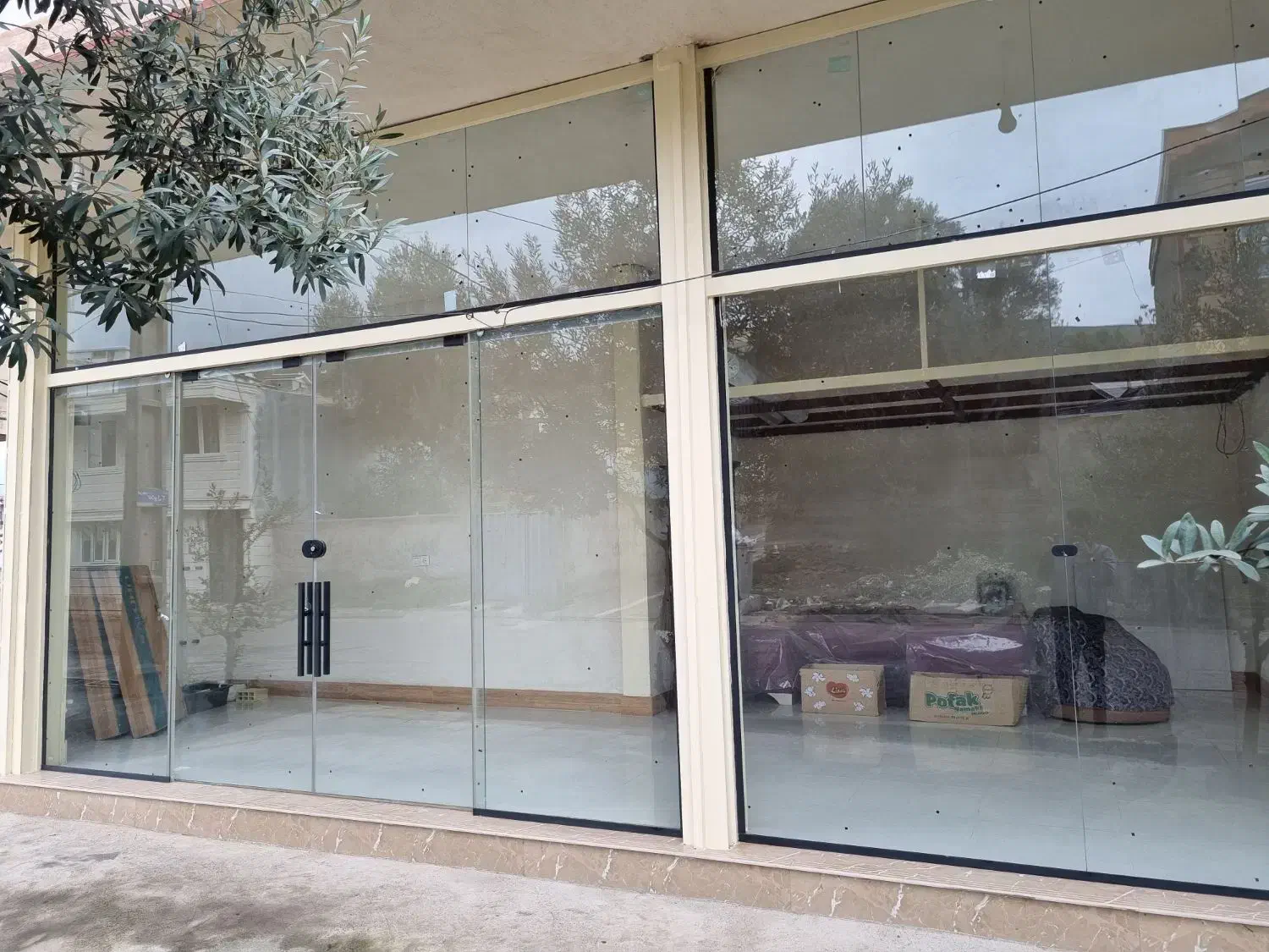 رهن و اجاره مغازه شهر توتکابن رودبار گیلان|اجارهٔ مغازه و غرفه|توتکابن, |دیوار