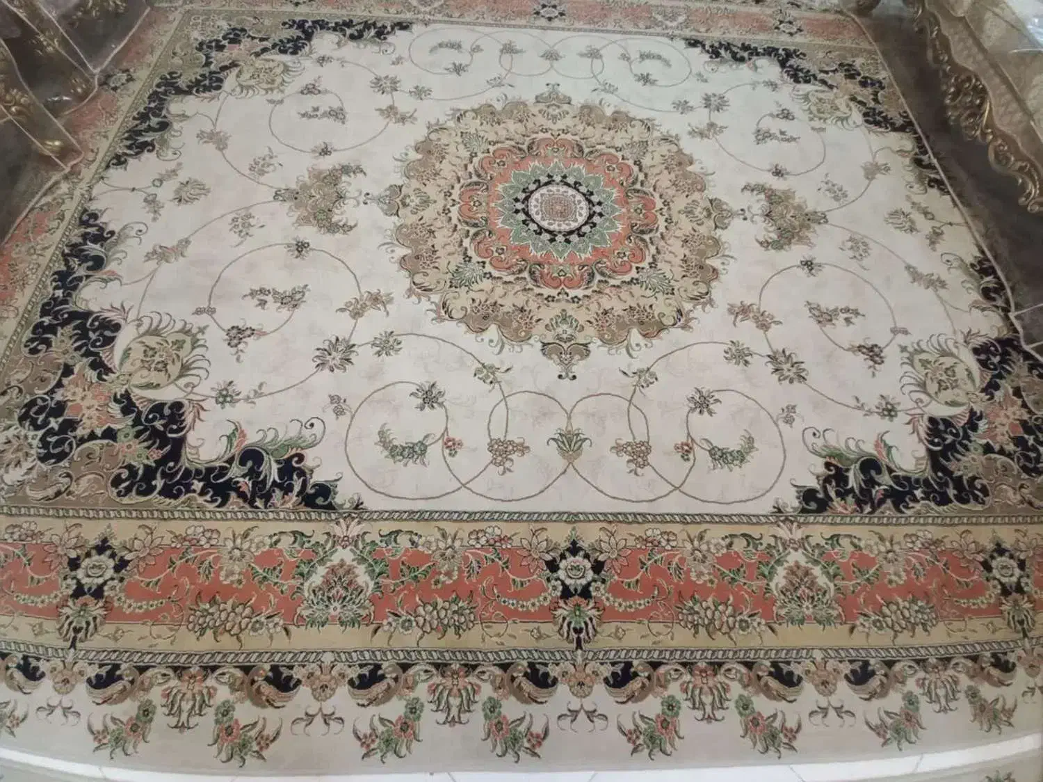 فرش ۱۲متری|فرش|نیشابور, هفده شهریور|دیوار