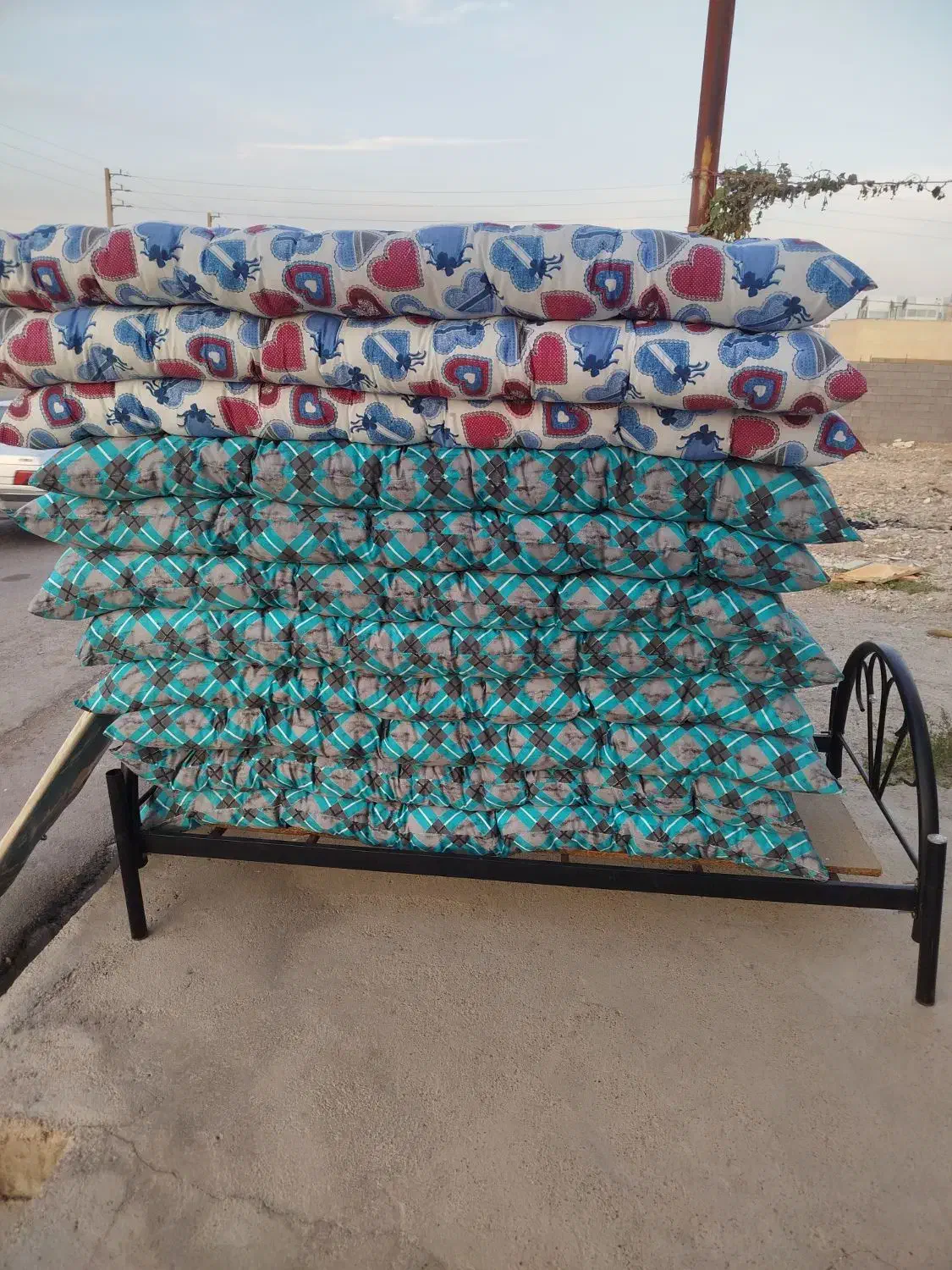 انواع تشک های نو و تعمیری پذیرفته میشود|تشک تختخواب|شیراز, قلات|دیوار