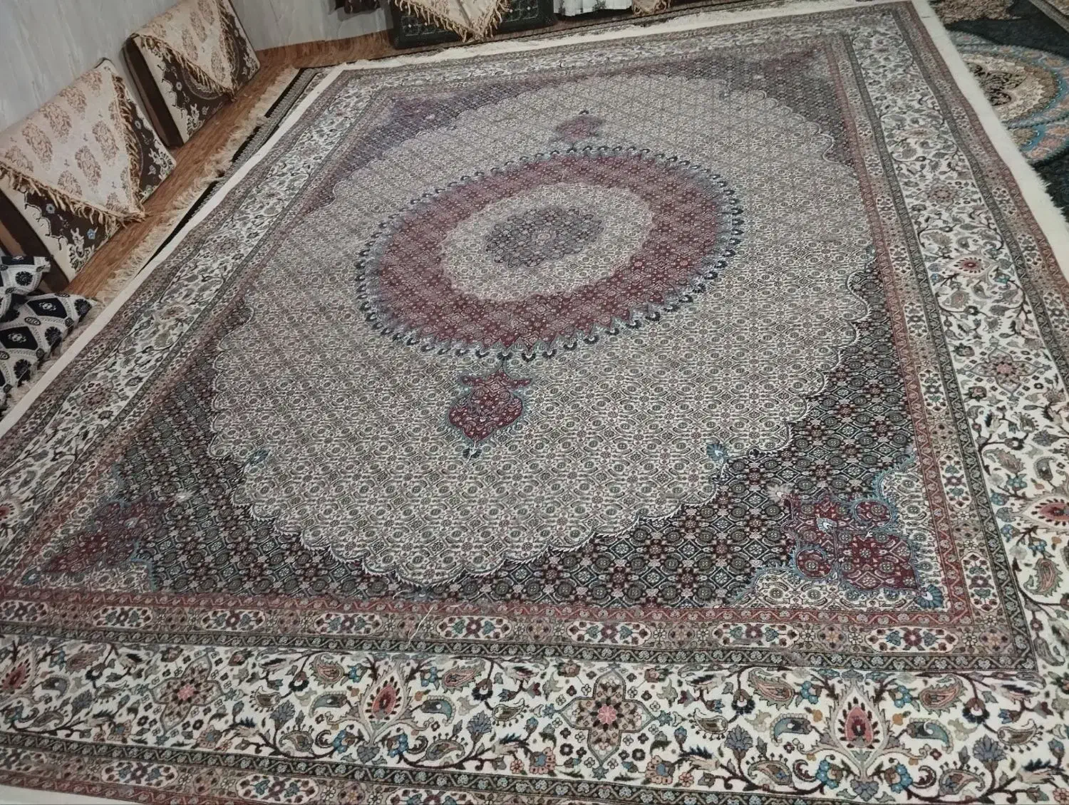 فرش ۱۲متری دستباف|فرش|درح, |دیوار