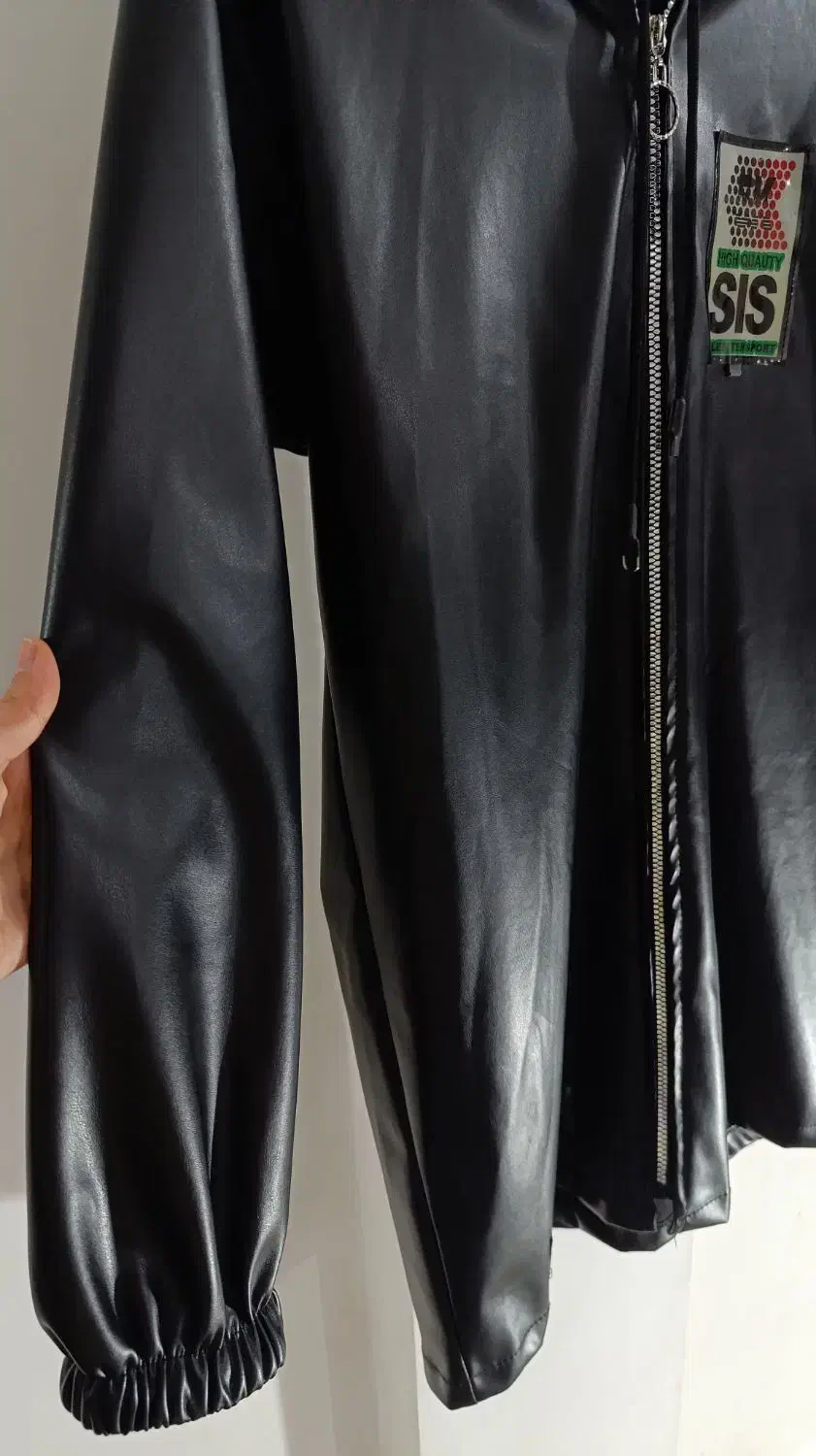 مانتو چرم مشکی کلاه دار|لباس|الیگودرز, |دیوار