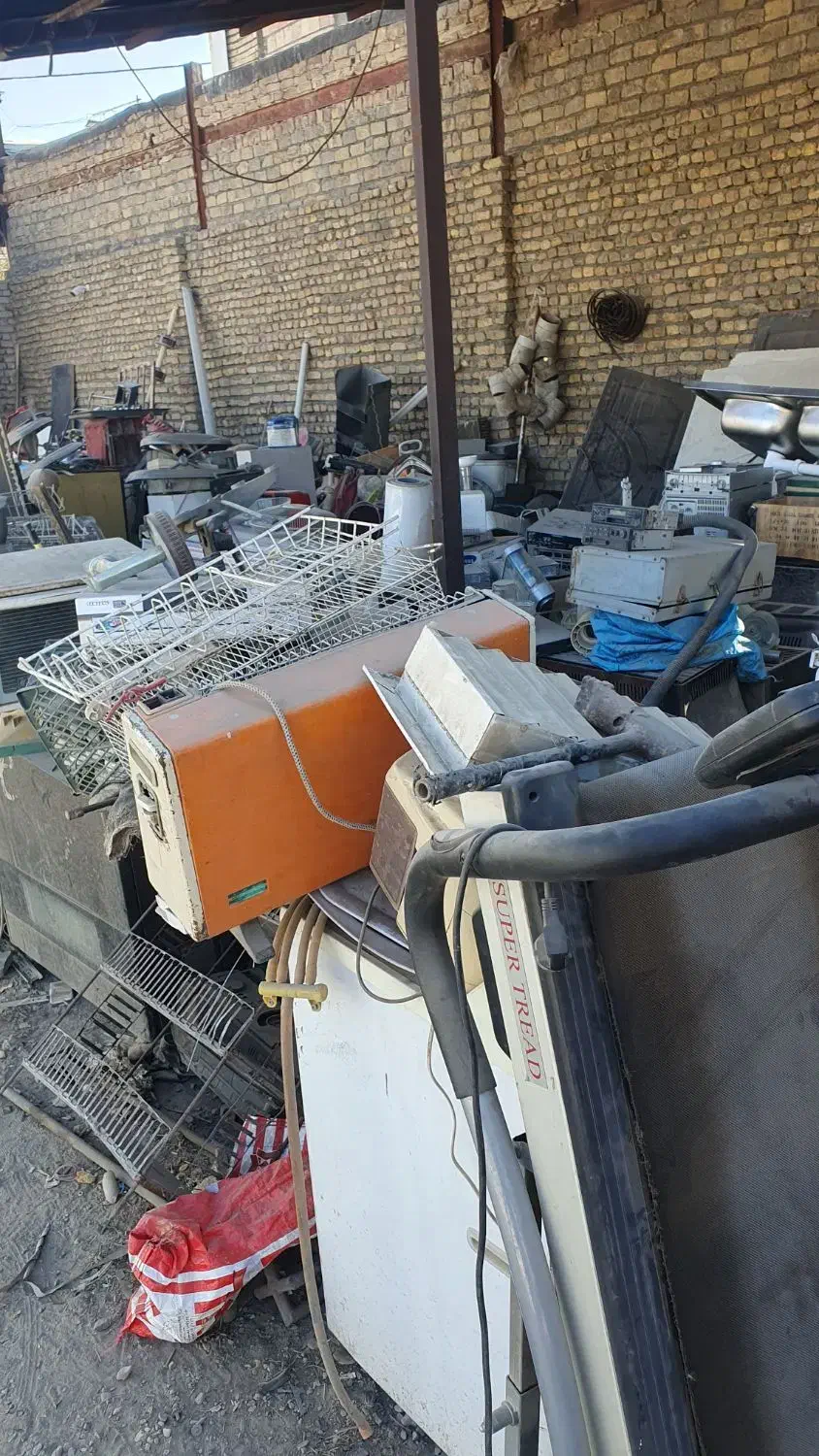 خ درب پنجره آلومینیوم مس شیرآلات|عمده‌فروشی|مشهد, شاهد (شهرک غرب)|دیوار