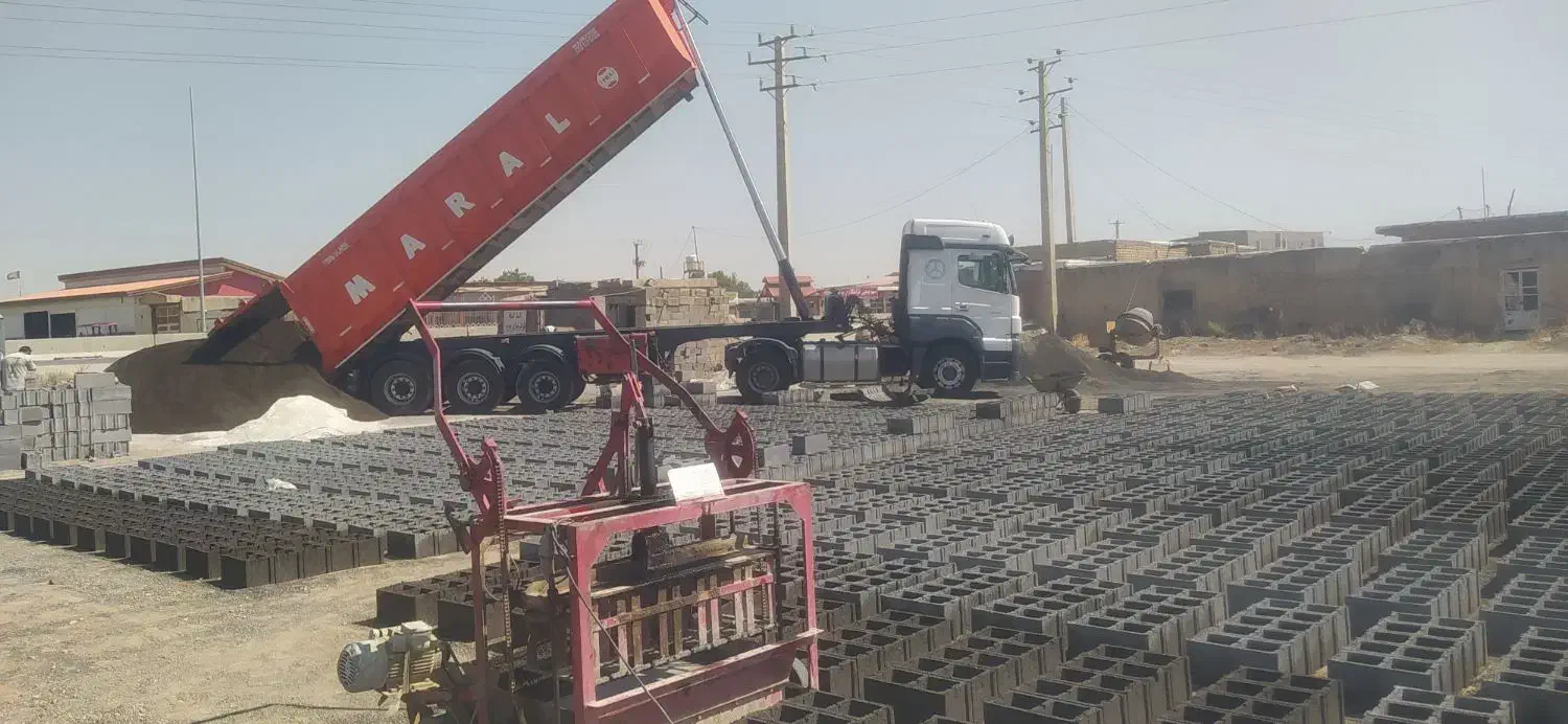 تولید بلوکهای سیمانی در همه ابعاد مختلف|مصالح و تجهیزات ساختمان|کبودرآهنگ, |دیوار