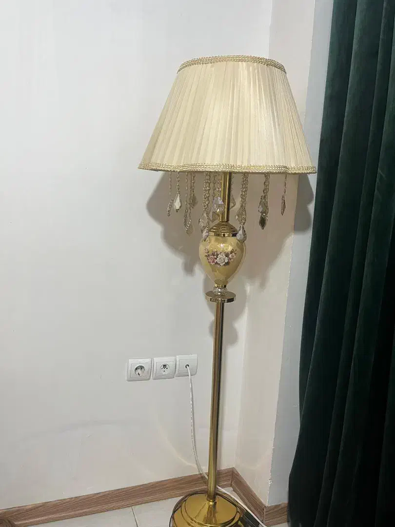 اباژور|چراغ خواب و آباژور|مراغه, |دیوار