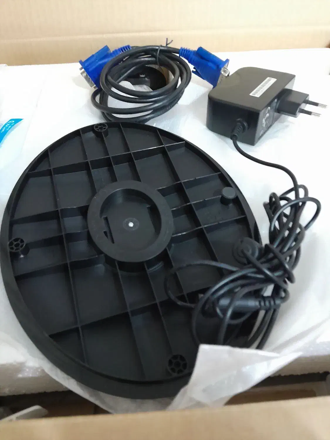 مانیتور ال ای دی آکبند|قطعات و لوازم جانبی رایانه|مشهد, شفا|دیوار