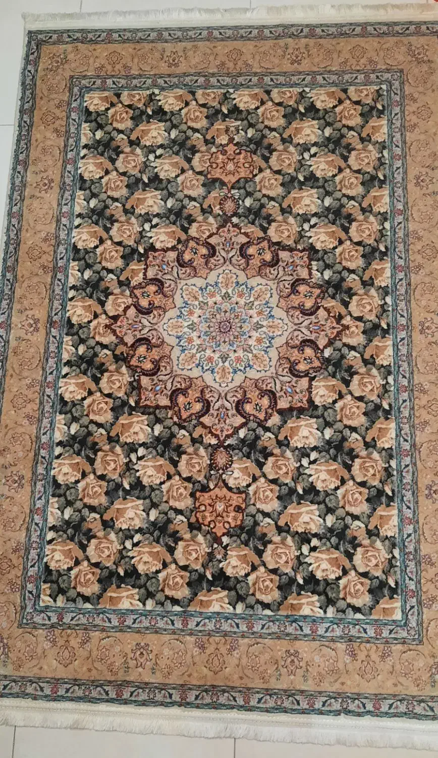 قالیچه نو|فرش|رشت, کوی مهر|دیوار