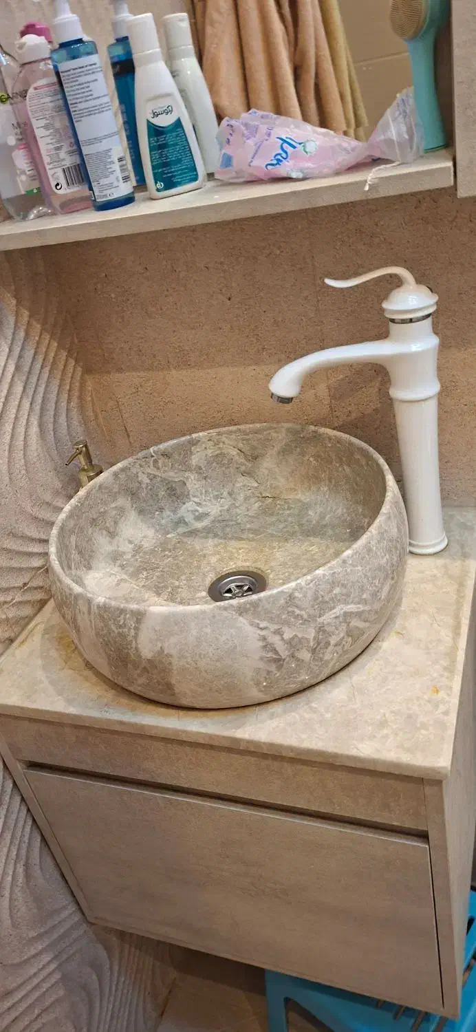 ست دوش و توالت فرنگی و روشویی|لوازم سرویس بهداشتی|کیش, |دیوار