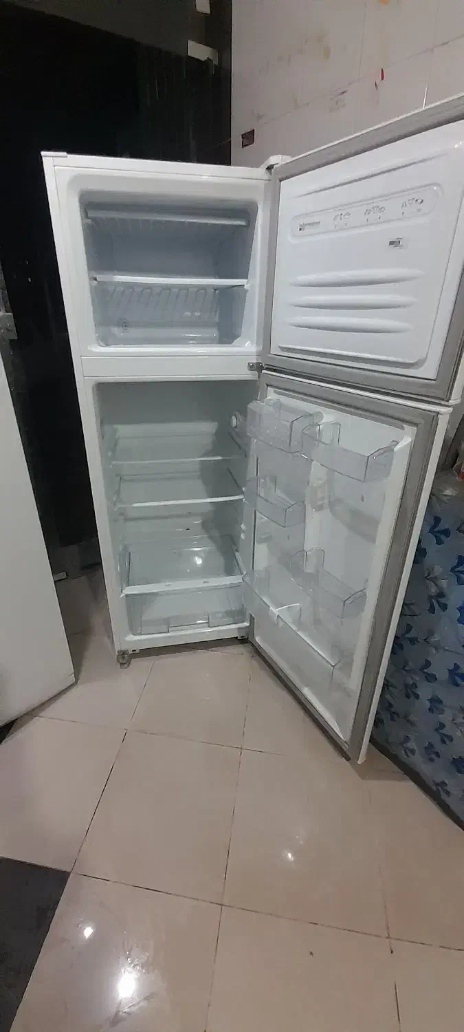 امرسان ۱۴فوت|یخچال و فریزر|سنندج, |دیوار