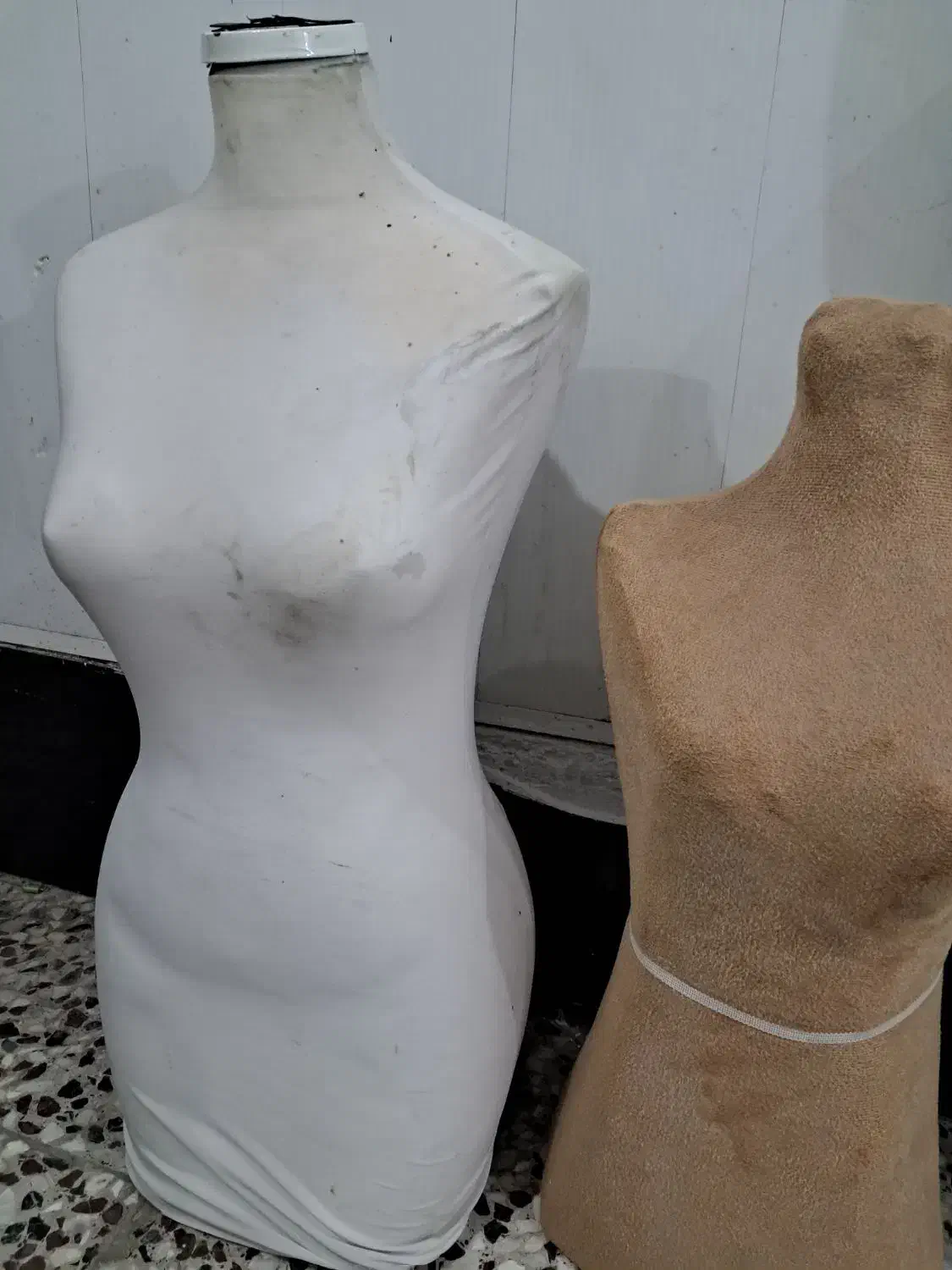 سلام مانکن نیم تنه و ریگال 4شاخ استیل|حراج|لاهیجان, کوی آزادگان|دیوار