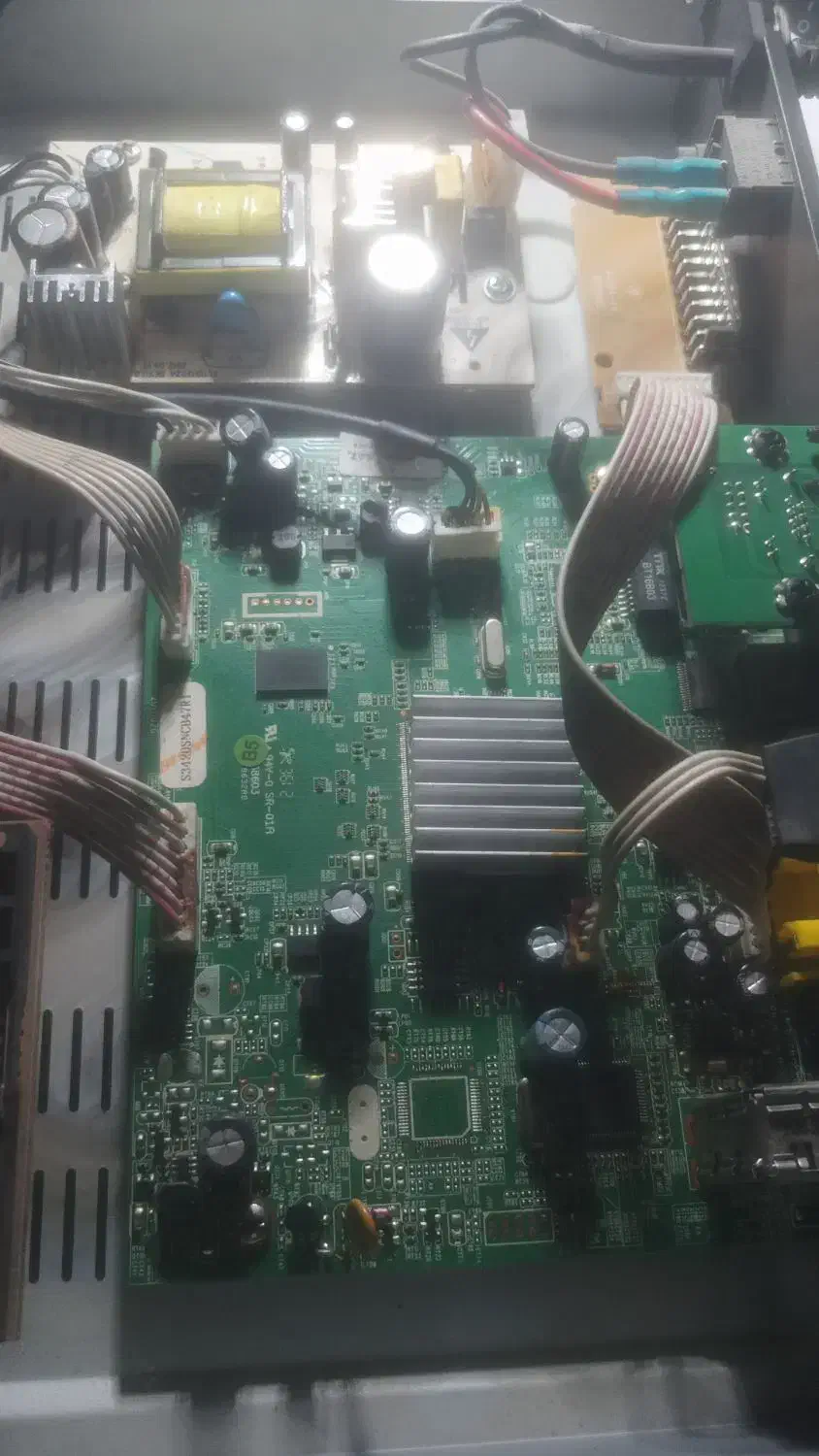 نصب انواع آنتن مرکزی، ثابت وگردان،تعمیرات و فروش|خدمات پیشه و مهارت|شاهینشهر, شهرک هشت بهشت|دیوار