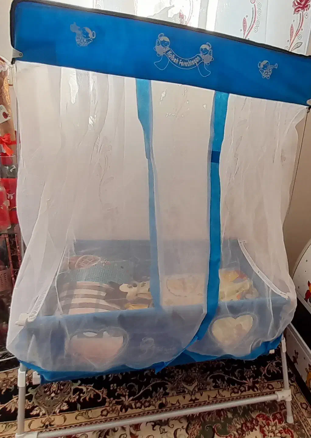 گهواره|تخت و صندلی بچه|خزل, |دیوار