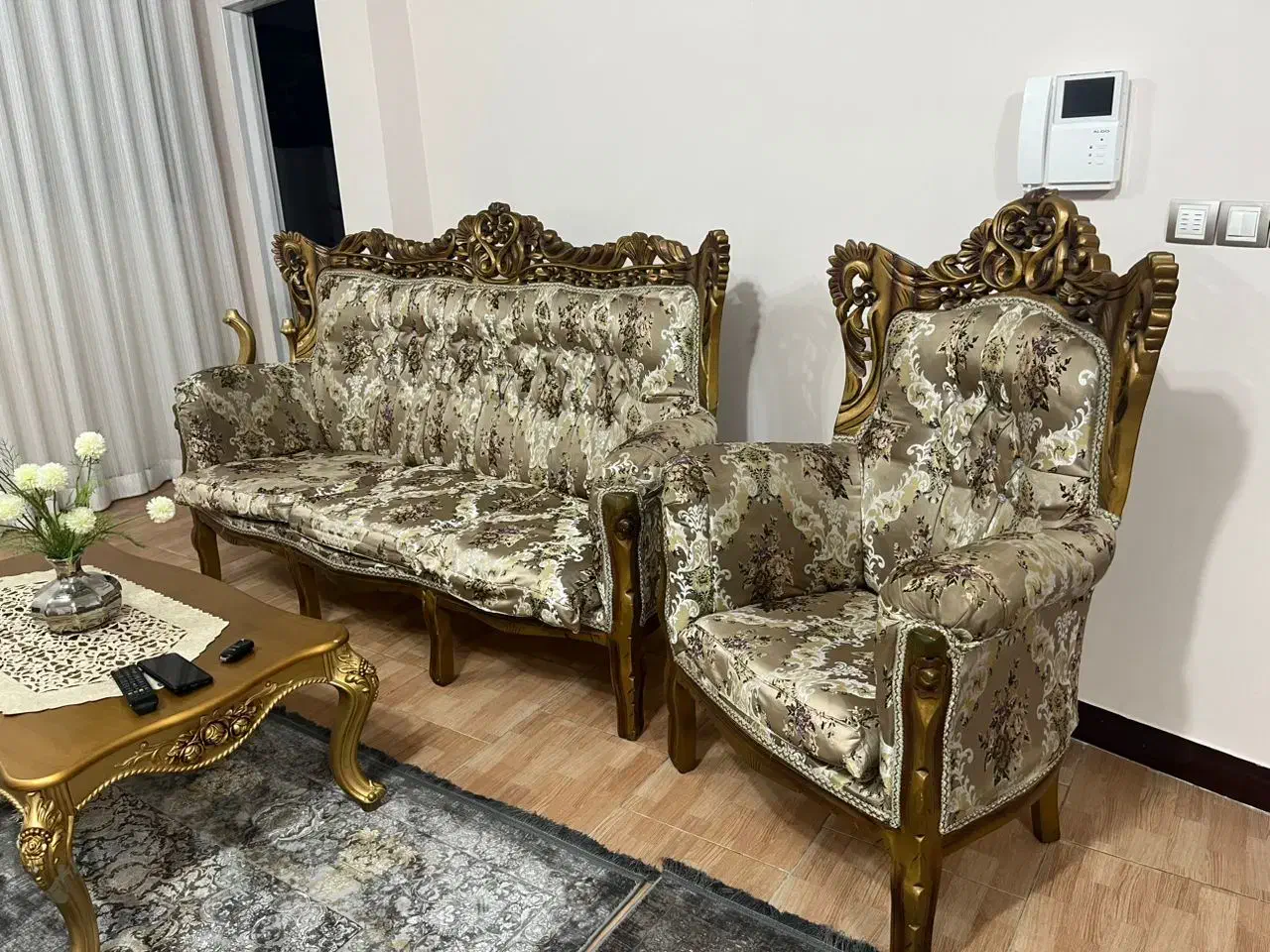 ملبمان سالم|مبلمان خانگی و میز عسلی|رشت, عینک|دیوار