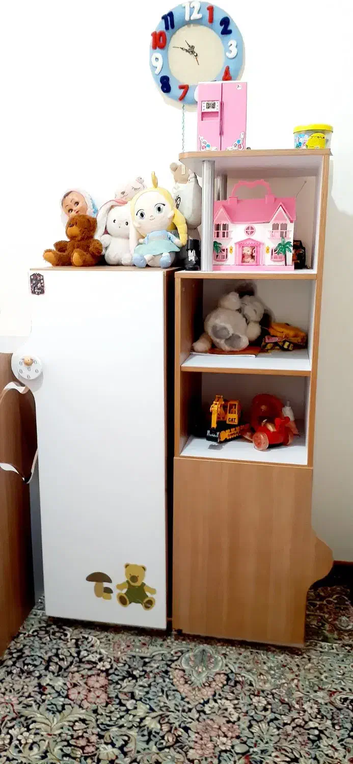 تخت کودک +۲کمد برند آوید تشک نداره|تخت و سرویس خواب|سیرجان, |دیوار