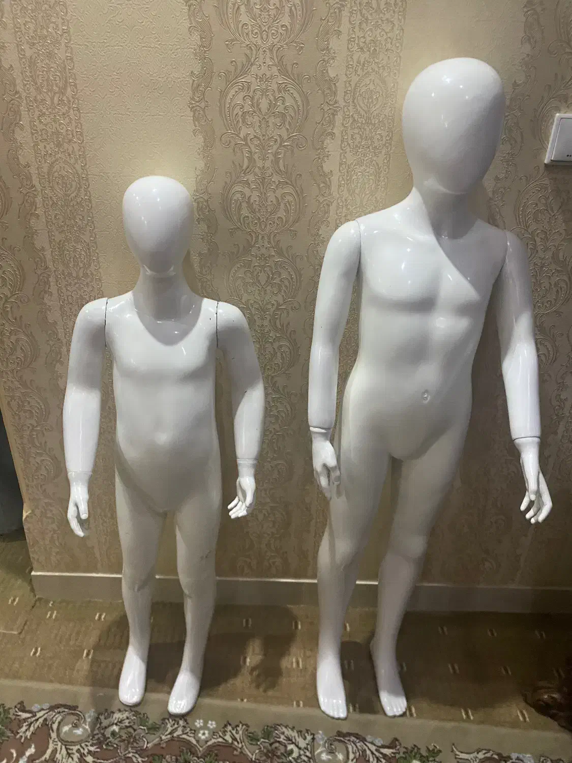 مانکن بچگانه|فروشگاه و مغازه|بندر گناوه, |دیوار