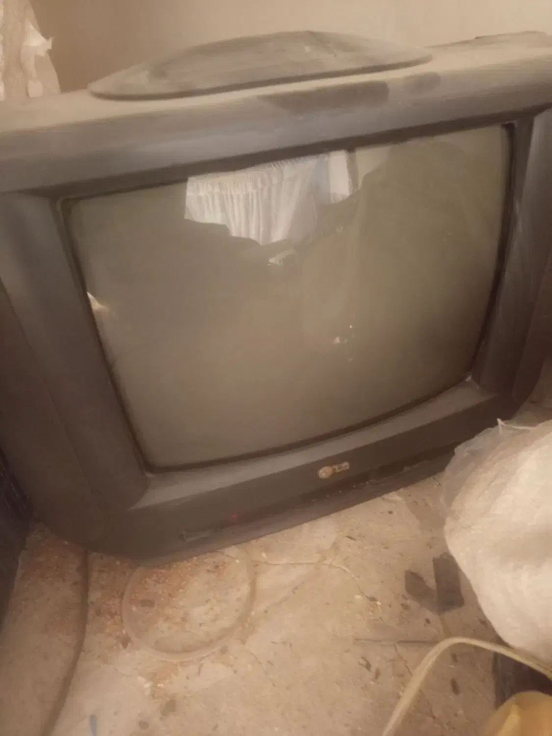 تلویزیون 14|تلویزیون و پروژکتور|زابل, |دیوار