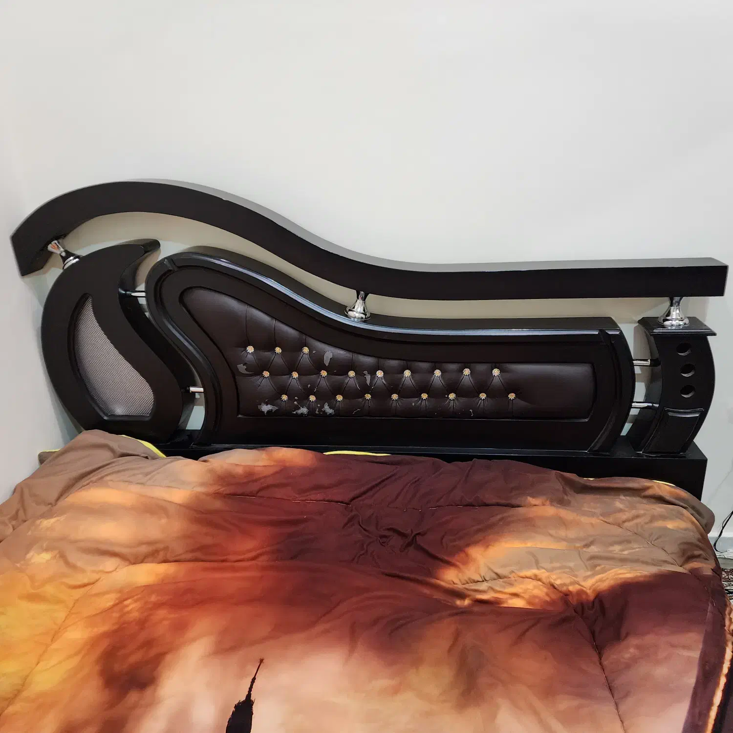 سرویس خواب (تخت دونفره و آینه دراور)|تخت و سرویس خواب|کاشمر, |دیوار