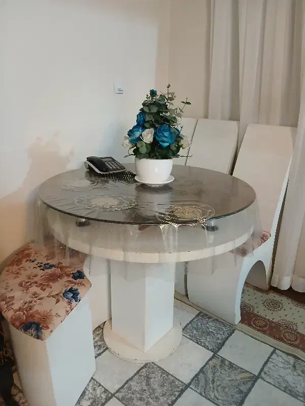 میز غذا خوری|میز و صندلی غذاخوری|مهاجران, |دیوار