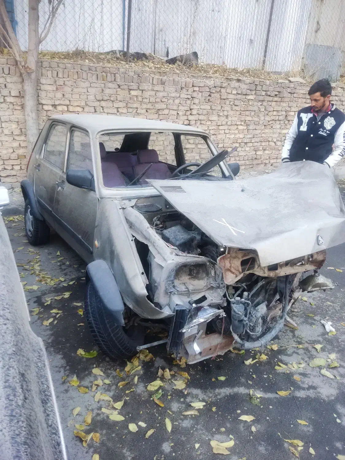 رنو پی کی مدل ۸۳|خودرو سواری و وانت|کرج, چمران|دیوار