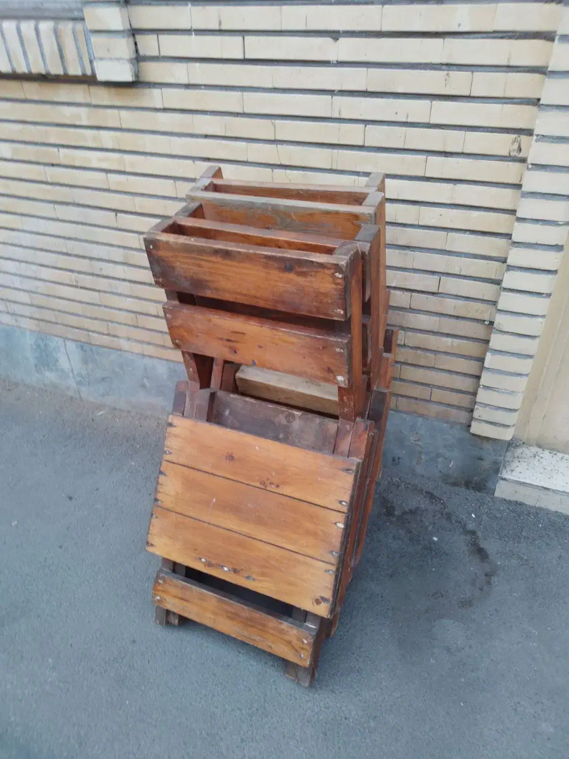 صندلی کمجا چوبی|میز و صندلی غذاخوری|رشت, کوی فرهنگیان|دیوار