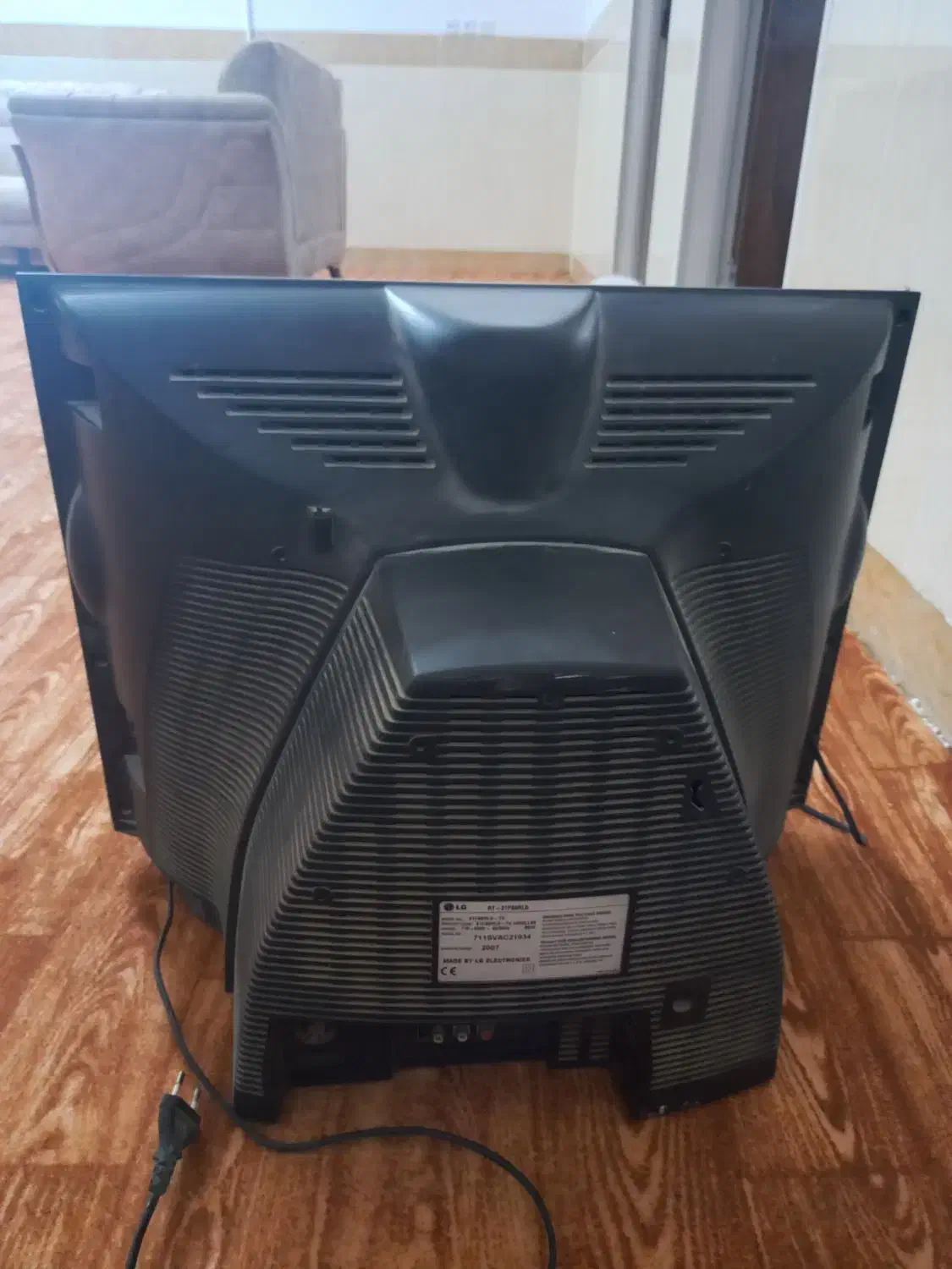 تلویزیون ال جی|تلویزیون و پروژکتور|یزد, |دیوار