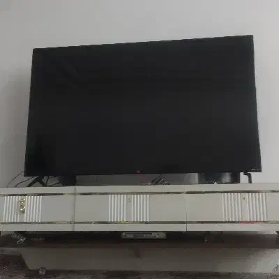 تلویزیون|تلویزیون و پروژکتور|مشکیندشت, |دیوار