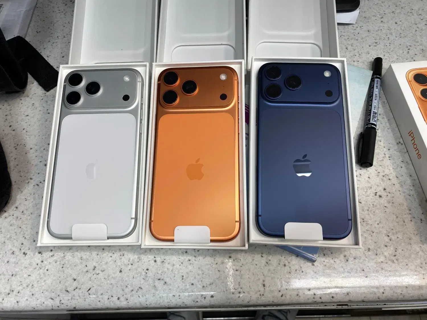 IPhone 17 ProMax 256GB ZAA CHA|موبایل|تهران, جمهوری|دیوار