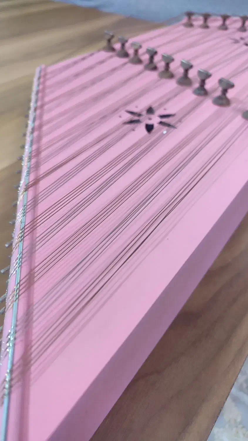 سنتور|سازهای سنتی|رباطکریم, رباطکریم|دیوار