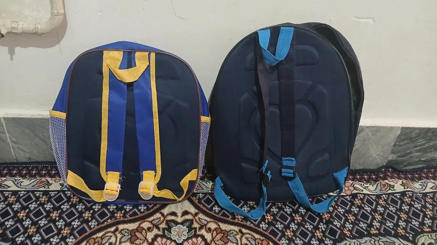 مقداری کیف|کیف، کفش، کمربند|بروجرد, |دیوار