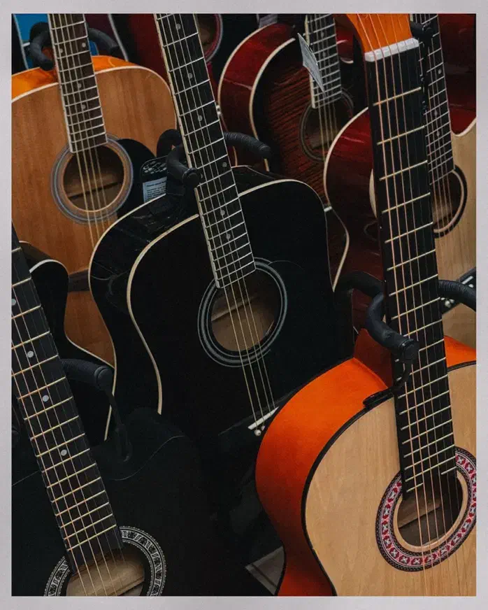 گیتار حرفه ای انتونیوسزار  ۷ جلسه کلاس رایگان|گیتار، بیس، امپلیفایر|مشهد, آزادشهر|دیوار