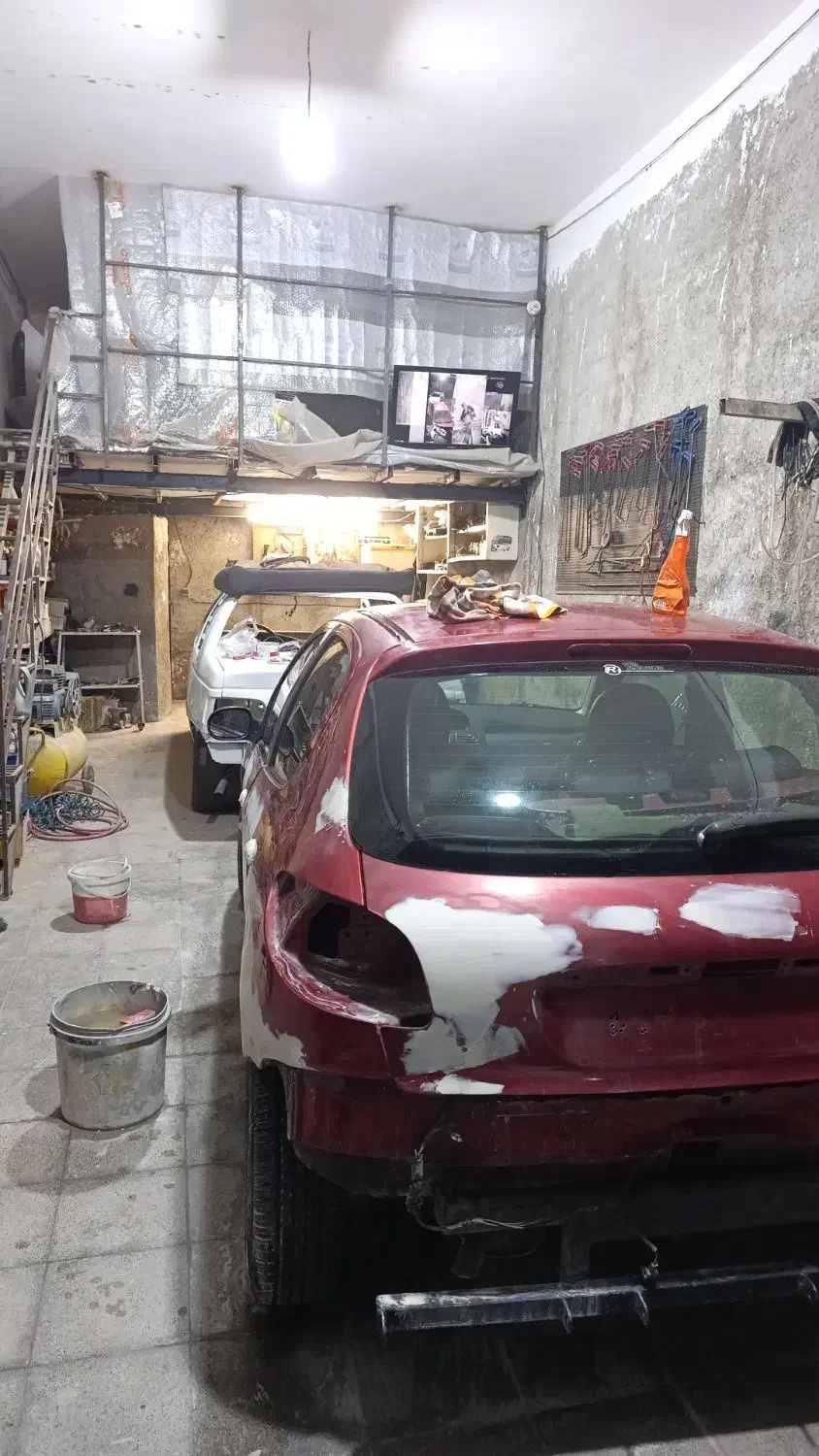 نیازمند صافکار پی دی ار کار نقاش ماهر|استخدام صنعتی، فنی، مهندسی|بومهن, |دیوار